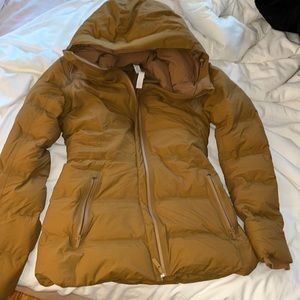 Lululemon puffer jacket